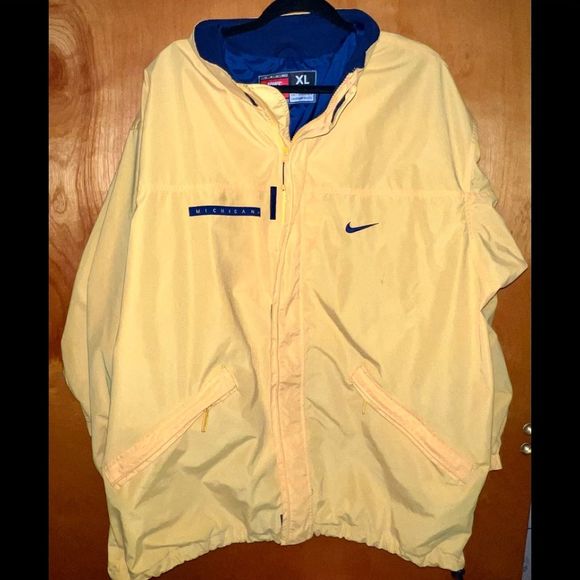 Nike Other - Nike Team Michigan Windbreaker Mens XL Yellow Embroidered “M” Full Zip